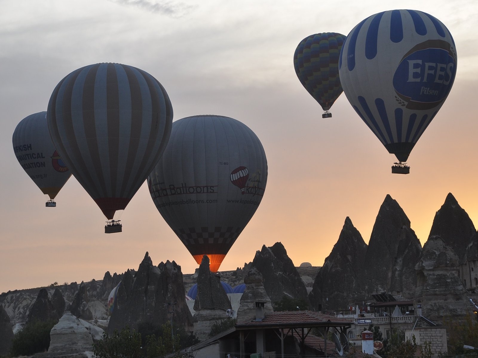 Cappadocia: Hot Air Balloon Sunrise Flight