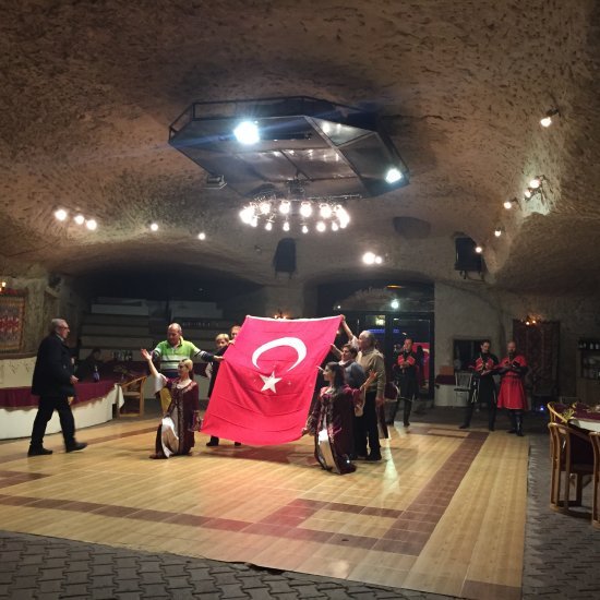 Cappadocia: Turkish Traditional Dance Show with Dinner