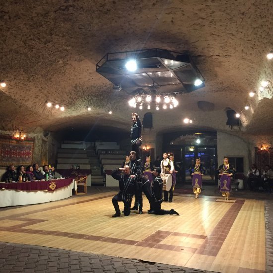 Cappadocia: Turkish Traditional Dance Show with Dinner