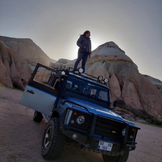 Cappadocia: Private Off-Road Jeep Sunset Trip with Drink