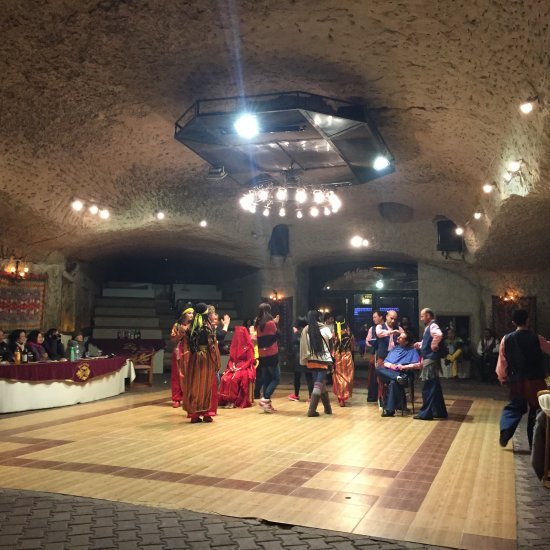 Cappadocia: Turkish Traditional Dance Show with Dinner