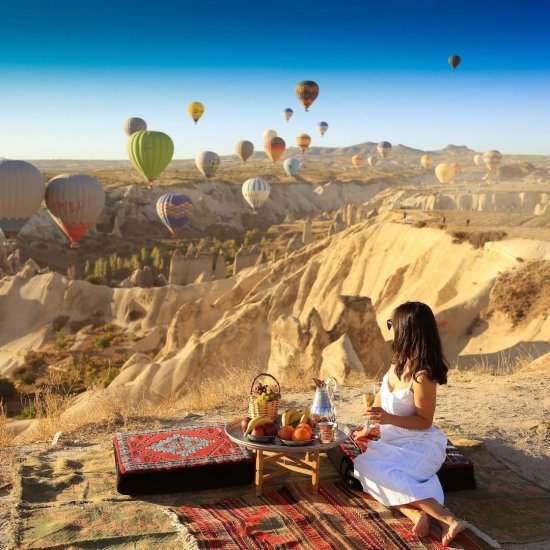 Cappadocia: Regular Hot Air Balloon Watching at Sunrise with Pickup